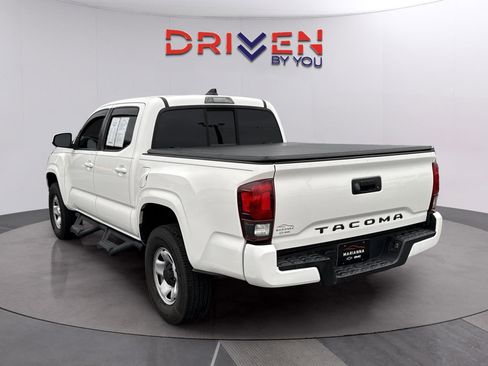 Used 2021 Toyota Tacoma SR w/ SR Convenience Package RWD image 3