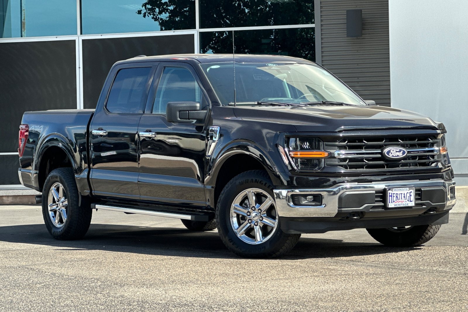 Used 2025 Ford F150 XLT w/ Equipment Group 301A Standard AWD/4WD image 1