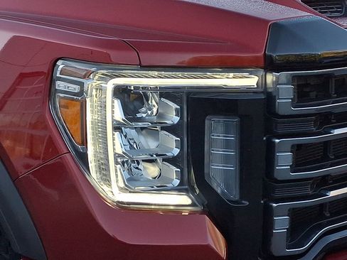 Used 2023 GMC Sierra 2500 AT4 w/ Gooseneck/5TH Wheel Package image 9