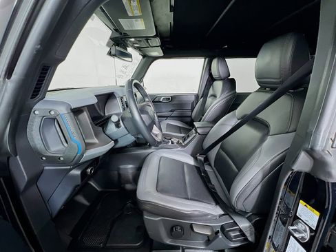 Certified 2024 Ford Bronco Black Diamond image 13