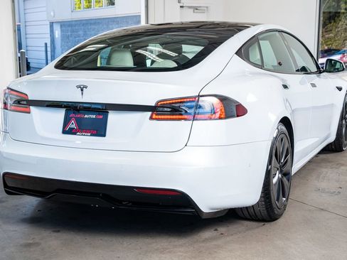 Used 2022 Tesla Model S Base image 6