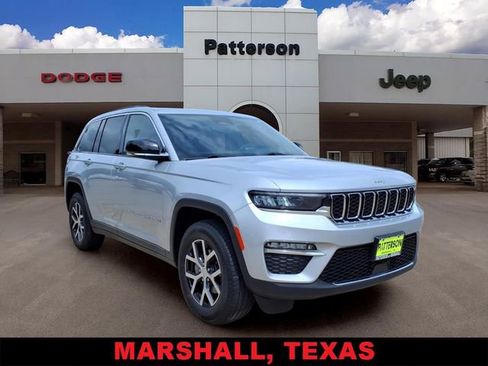 Used 2024 Jeep Grand Cherokee Limited RWD image 1
