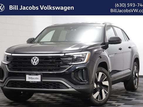 Certified 2024 Volkswagen Atlas Cross Sport SE AWD/4WD image 1