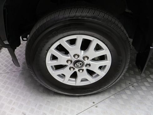 Certified 2024 Toyota Tacoma SR5 image 4