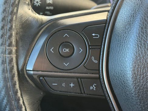 Used 2021 Toyota Camry SE image 16