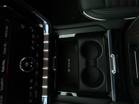 Used 2025 GMC Yukon AT4 Ultimate image 18