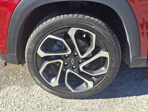 Used 2024 Chevrolet Trax RS w/ Driver Confidence Package image 9