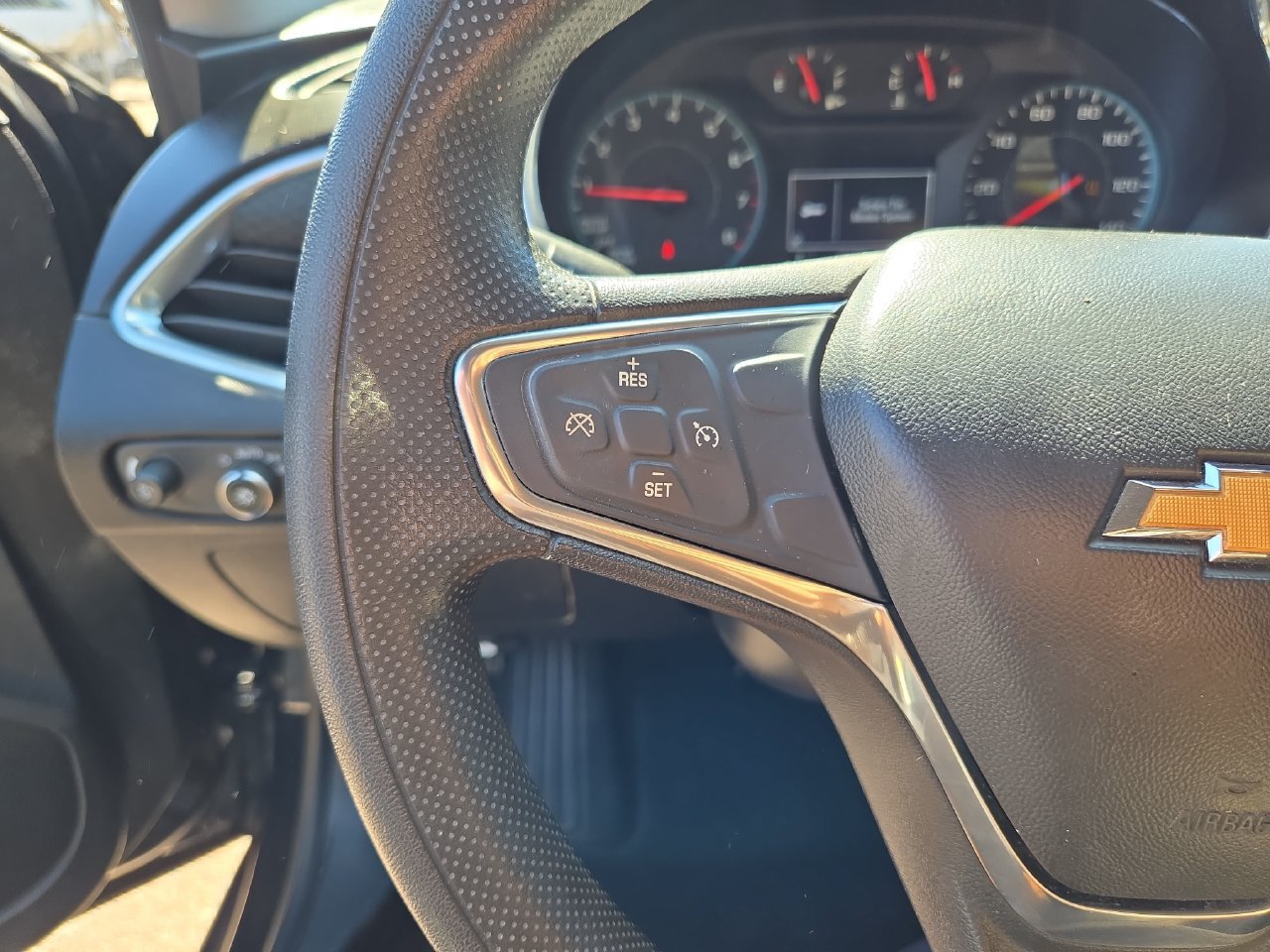 Used 2020 Chevrolet Malibu LT FWD image 10
