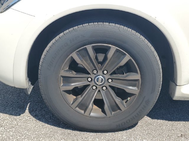 Used 2020 Nissan Armada Platinum w/ Cargo Package RWD image 4