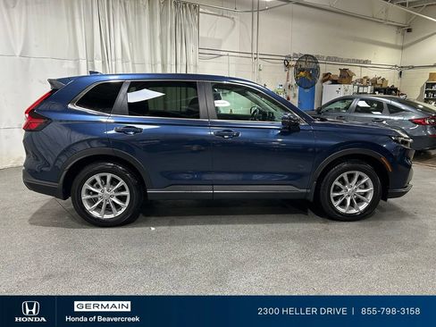 Used 2025 Honda CR-V EX image 9
