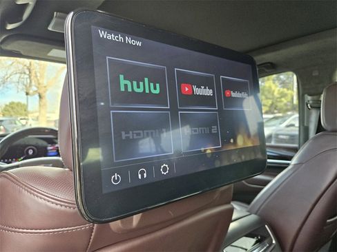 Used 2023 Cadillac Escalade ESV Sport Platinum image 17