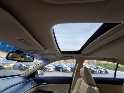 Used 2011 Honda Accord EX-L image 16