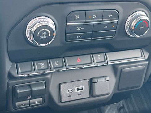 New 2026 GMC Sierra 3500 Pro AWD/4WD image 16