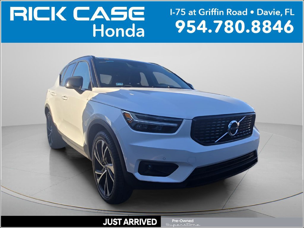 Used 2020 Volvo XC40 T5 R-Design w/ Protection Package Premier AWD/4WD image 1