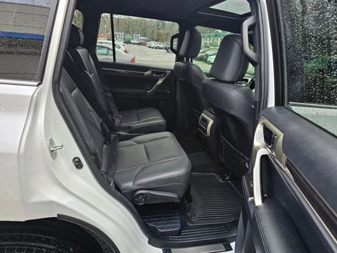 Used 2021 Lexus GX 460 Premium image 11