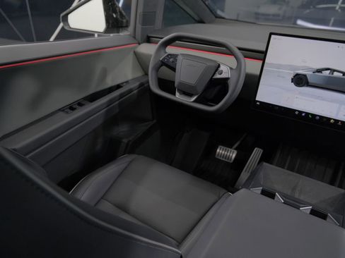 Used 2025 Tesla Cybertruck AWD Crew Cab image 67