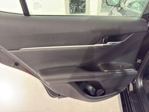 Used 2023 Toyota Camry XLE image 28