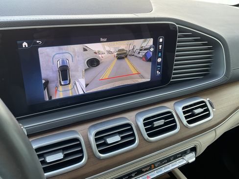 Used 2024 Mercedes-Benz GLE 450 4MATIC image 16