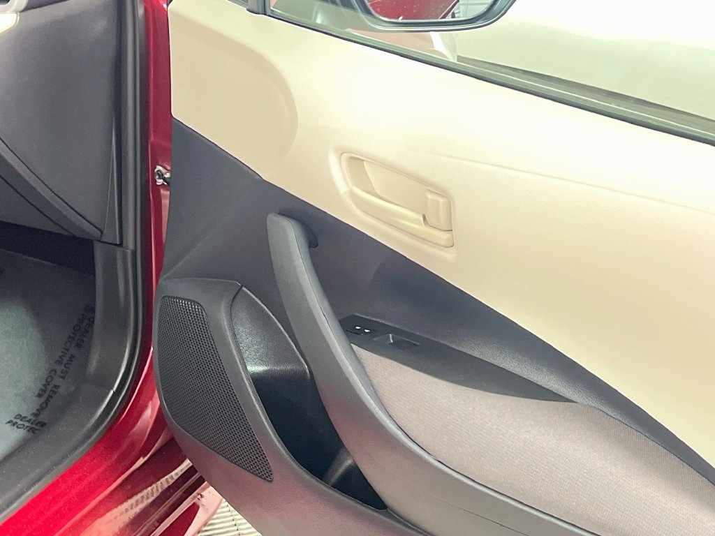 Used 2026 Toyota Corolla LE FWD image 29