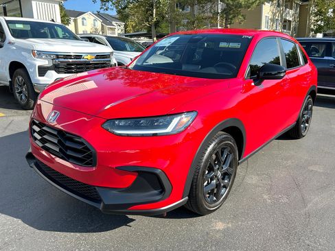 Used 2025 Honda HR-V Sport image 15