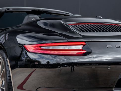 Certified 2017 Porsche 911 Carrera S image 14
