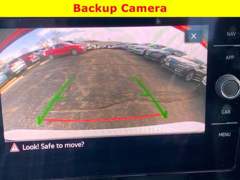 Used 2025 Volkswagen Jetta SEL FWD image 17