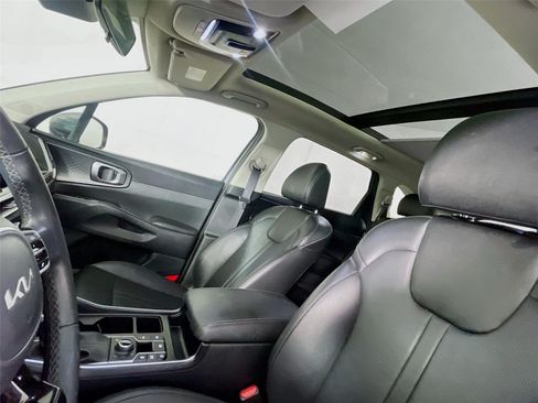 Used 2024 Kia Sorento S w/ Panoramic Sunroof Package AWD/4WD image 12