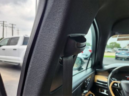 Used 2021 Lincoln Corsair Reserve w/ Equipment Group 201A image 31