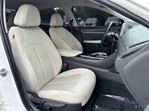 Used 2023 Hyundai Sonata SE FWD image 21