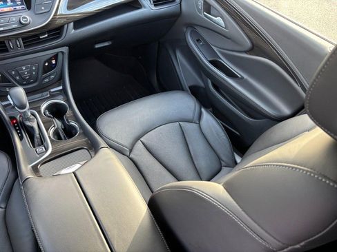 Used 2019 Buick Envision Essence image 14