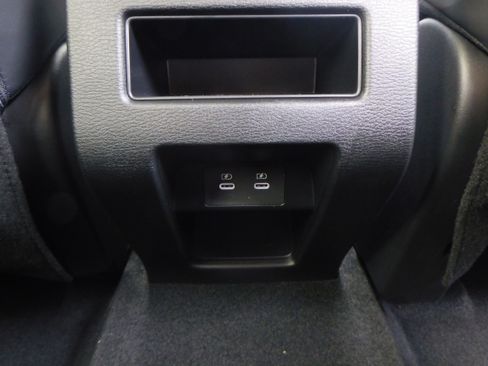 New 2025 Mitsubishi Outlander SE image 42