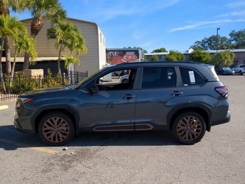 Used 2025 Subaru Forester Sport image 9