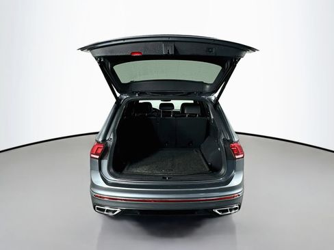 Used 2022 Volkswagen Tiguan SEL R-Line AWD/4WD image 29