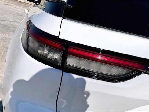 Used 2023 Jeep Grand Cherokee Altitude image 22