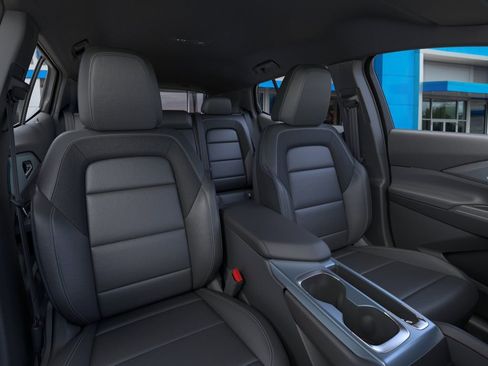 New 2026 Chevrolet Equinox EV LT image 16