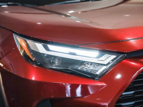 Certified 2023 Toyota RAV4 XLE Premium FWD image 4