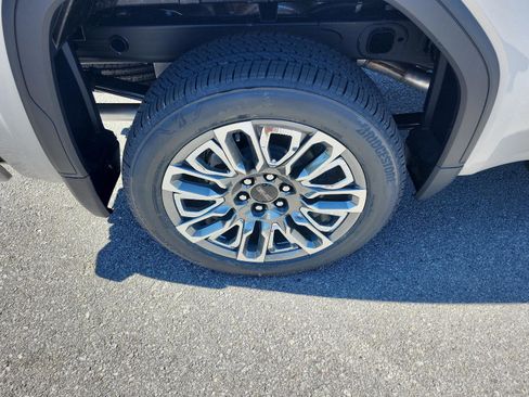 New 2026 GMC Sierra 1500 Denali Ultimate image 5