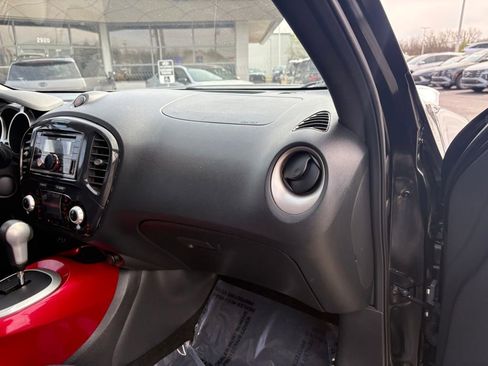 Used 2013 Nissan Juke SV image 26