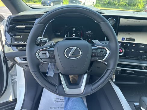 Used 2026 Lexus RX 350 Premium AWD/4WD image 16