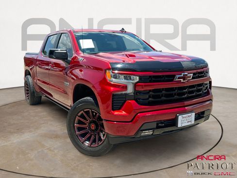 Used 2024 Chevrolet Silverado 1500 RST w/ Z71 Off-Road Package AWD/4WD image 1