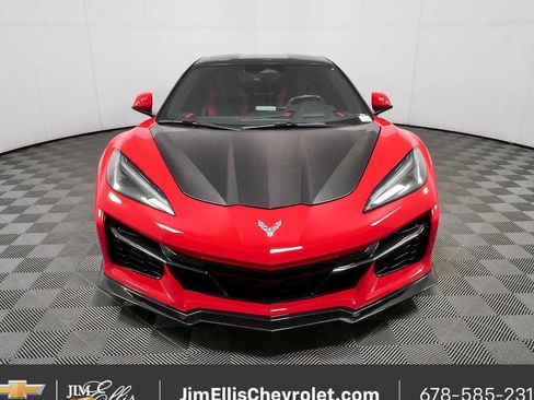 Used 2024 Chevrolet Corvette Z06 w/ Chrome Exterior Badge Package RWD image 31