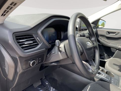 Used 2025 Ford Escape Active AWD/4WD image 26
