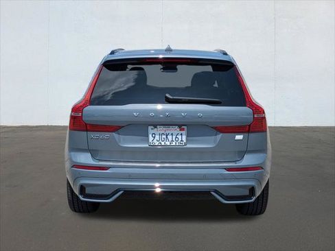 Used 2024 Volvo XC60 T8 Ultimate w/ Climate Package AWD/4WD image 4