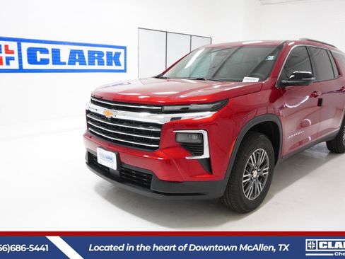 New 2026 Chevrolet Traverse LT w/ Driver Confidence Package image 1