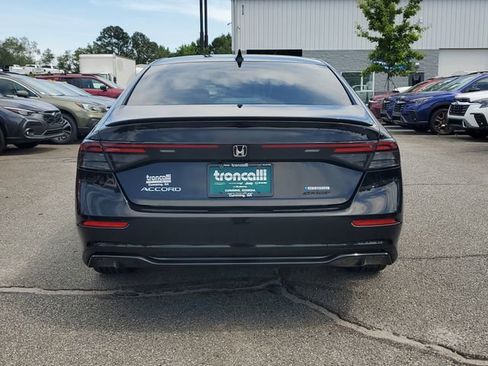 Used 2024 Honda Accord Sport image 5