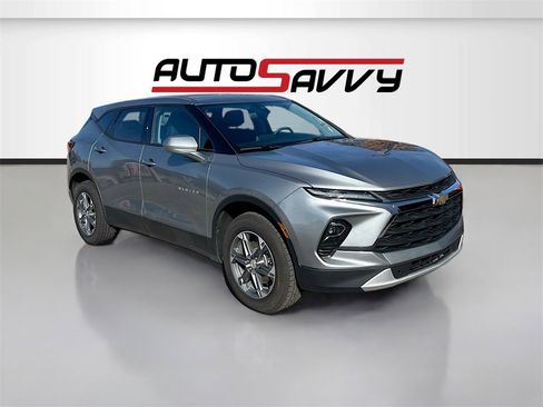 Used 2023 Chevrolet Blazer LT image 1