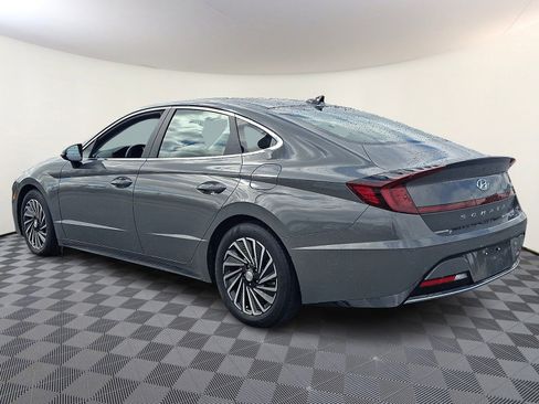 Used 2021 Hyundai Sonata SEL image 2