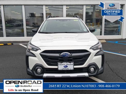 Used 2023 Subaru Outback Limited image 2