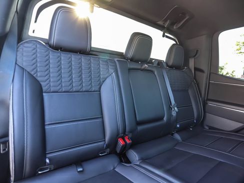 Used 2025 GMC Sierra EV Denali AWD/4WD image 24