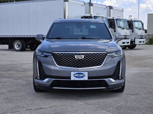 Used 2021 Cadillac XT6 Luxury w/ LPO, Floor Liner Package FWD image 3